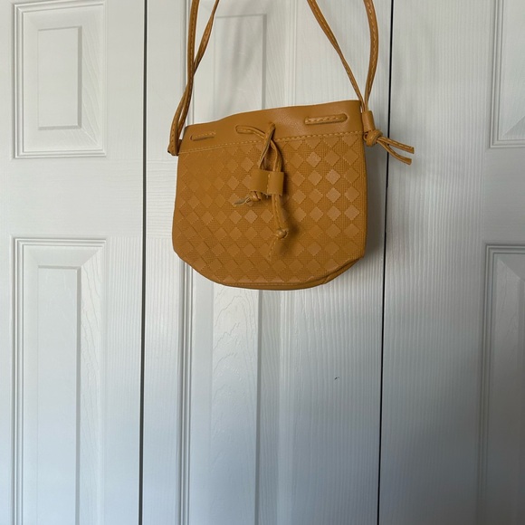 Textured Drawstring Bucket Bag - Tan - Picture 6 of 10